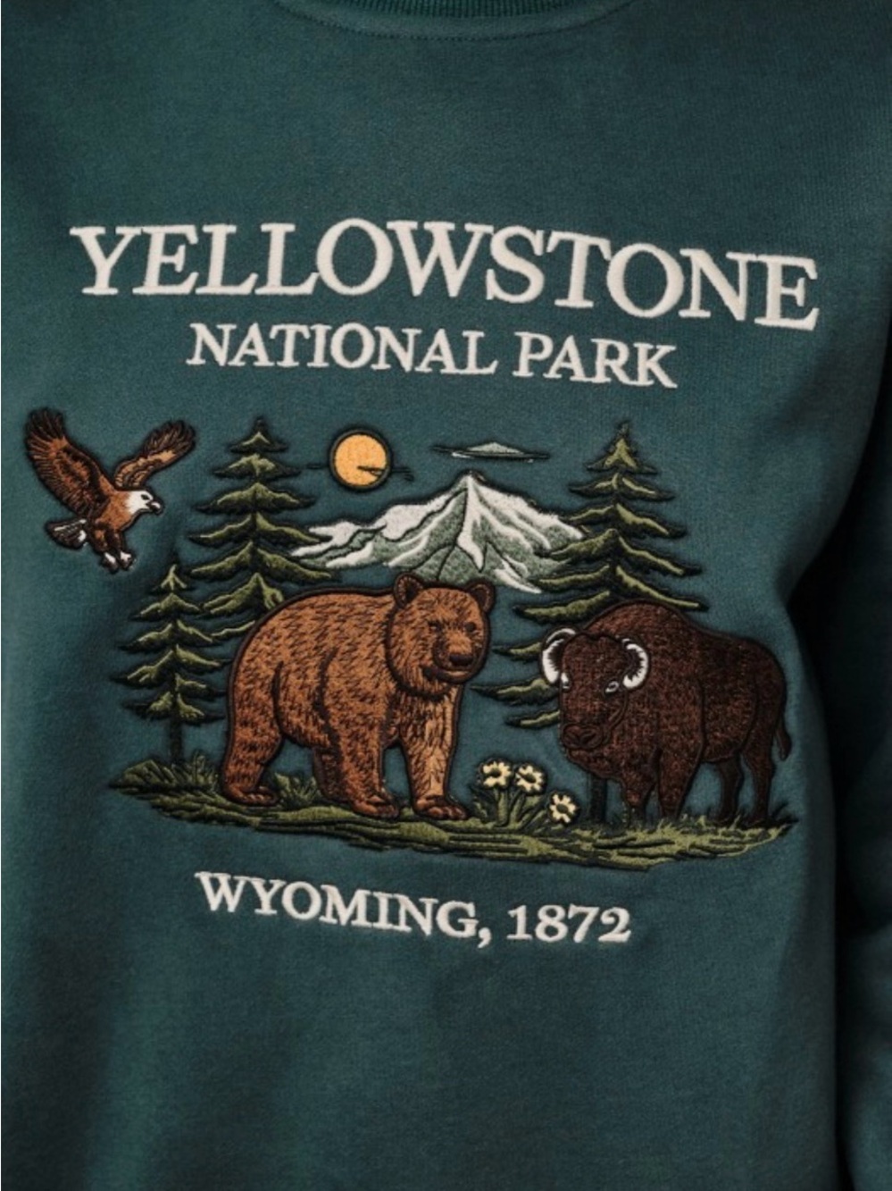 02 Yellowstone green Graphic Sweatshirt - Picture 3 of 4